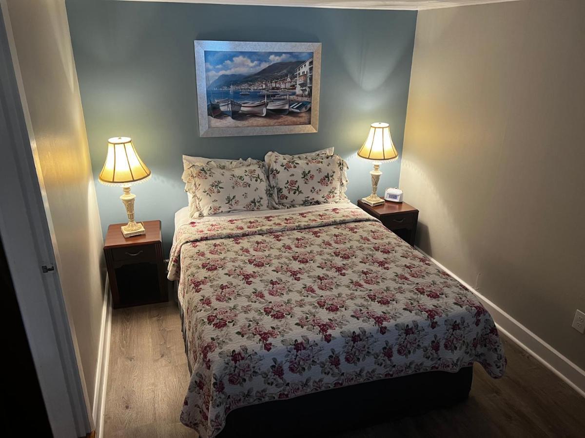Claddagh Motel & Suites 락포트 외부 사진