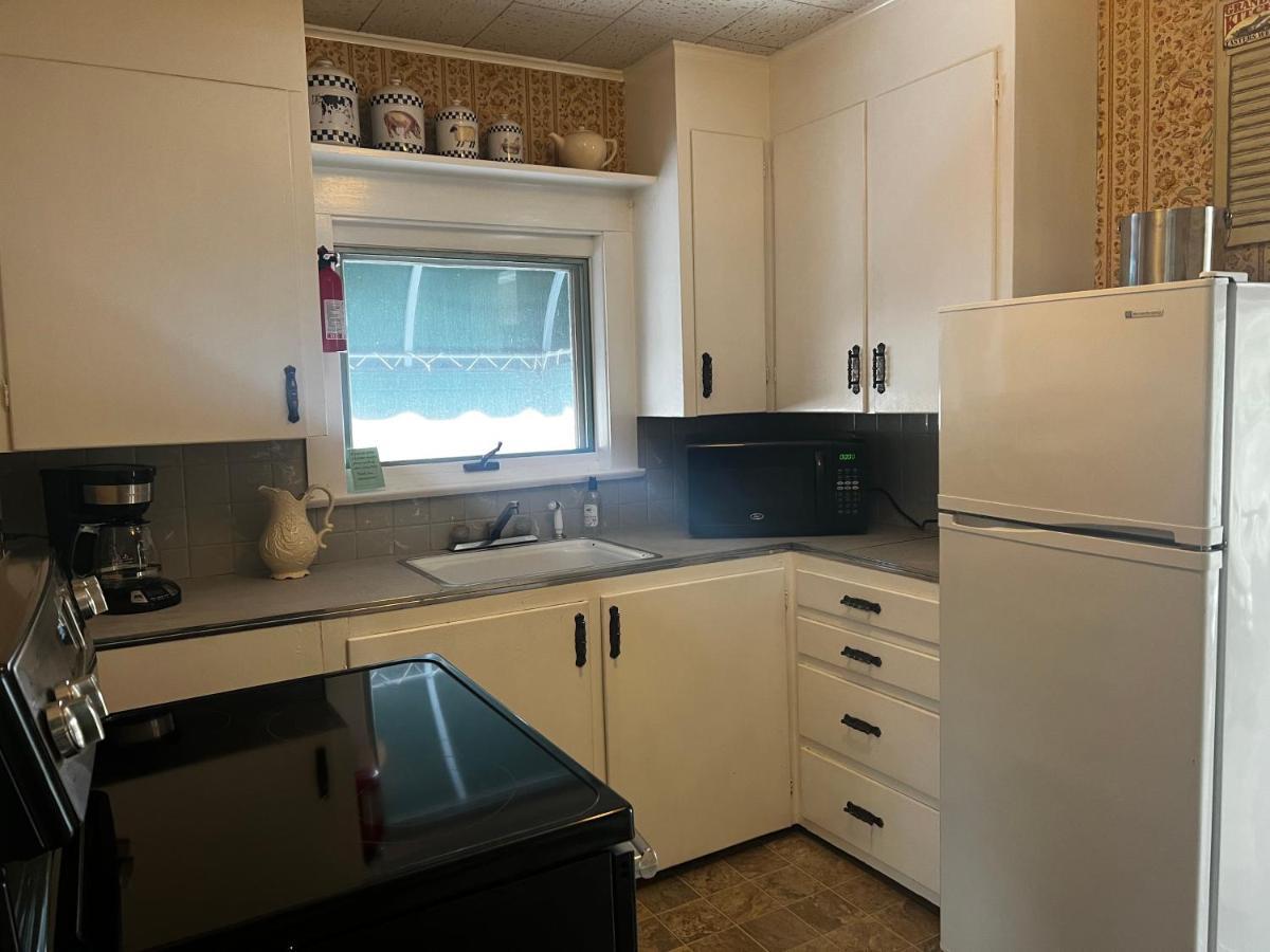 Claddagh Motel & Suites 락포트 외부 사진