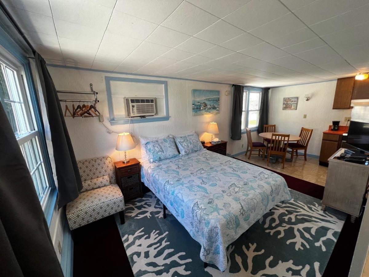 Claddagh Motel & Suites 락포트 외부 사진