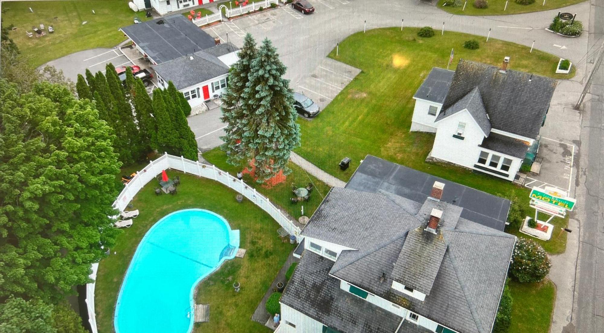 Claddagh Motel & Suites 락포트 외부 사진