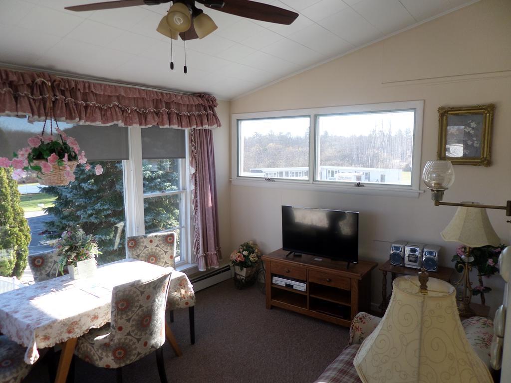 Claddagh Motel & Suites 락포트 외부 사진