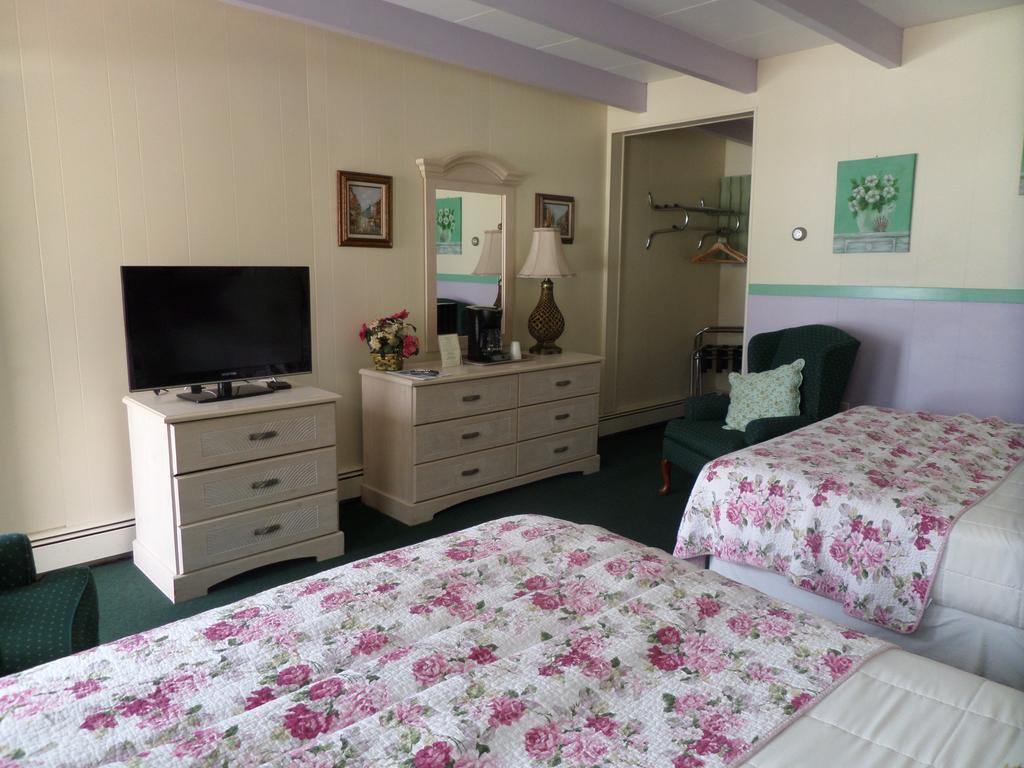 Claddagh Motel & Suites 락포트 외부 사진